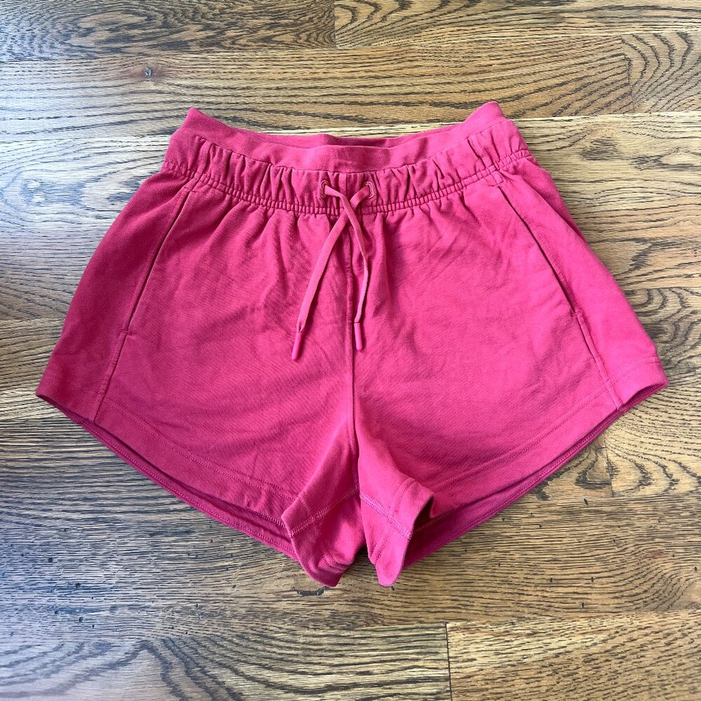 Lululemon Athletic Shorts – Gently Used